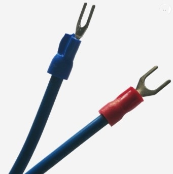 Il cavo dell'UL 1015 con SV1.25-3 su ordinazione ha isolato il terminale di tensione del connettore del cavo della pala della forcella